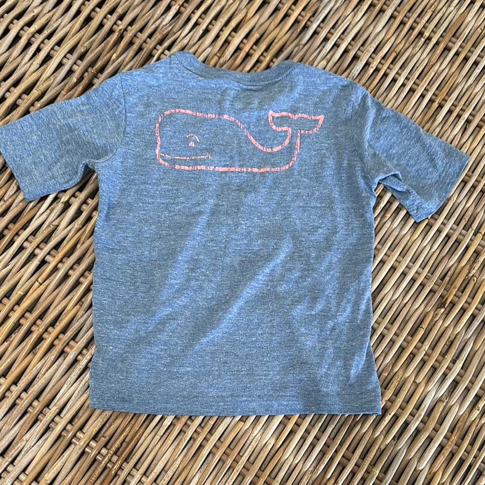 Vineyard Vines Boys blue Short Sleeve whale  Tee size 5